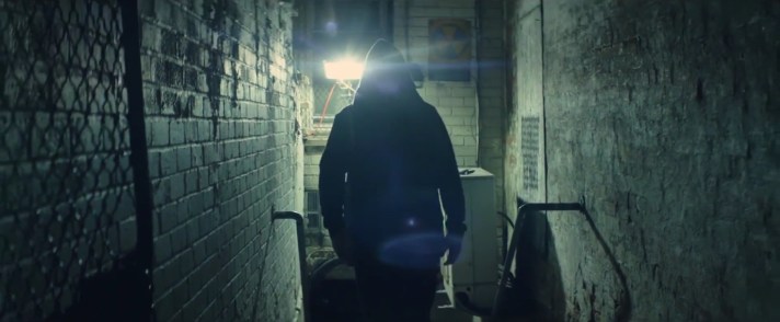 A-BEAUTIFUL-DAY-YOU-WERE-NEVER-REALLY-HERE-Joaquin-Phoenix-Cannes-2017-Picture-5-Go-with-the-Blog